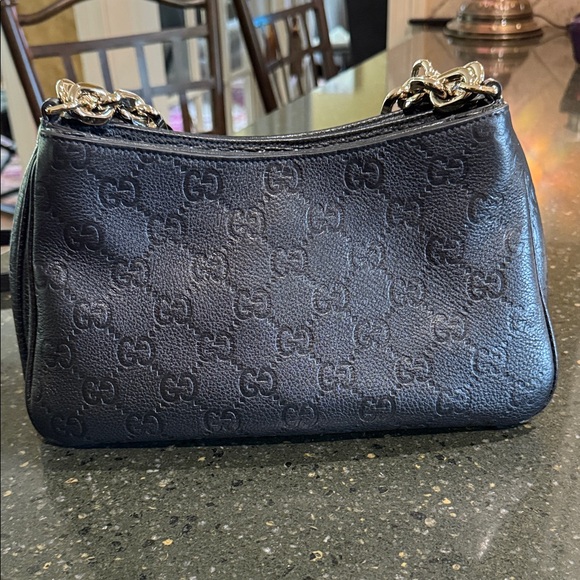 Gucci Black GG Emblem Handbag large shoulder bag - Picture 2 of 11